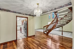 633 Victoria Square Ln, Lakeland, FL 33813 - Photo 6