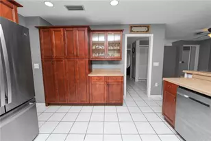 2646 Handley Blvd, Lakeland, FL 33803 - Photo 10
