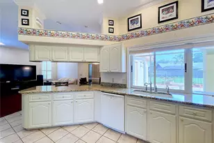 1826 Westminster Ct, Lakeland, FL 33809 - Photo 10