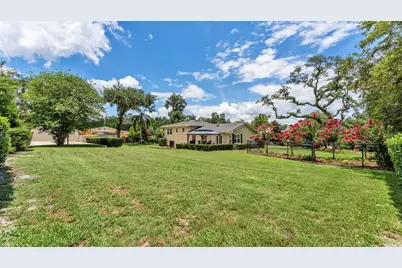 715 Laurel Lane, Lakeland, FL 33813 - Photo 2