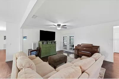 4520 Orangewood Loop E, Lakeland, FL 33813 - Photo 12