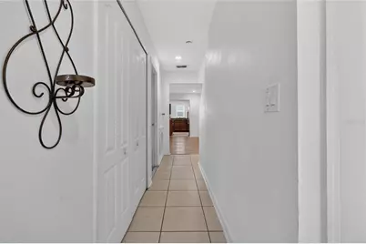3747 Woodbury Hill Loop, Lakeland, FL 33810 - Photo 10