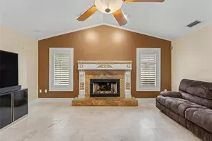 6626 Crescent Lake Dr, Lakeland, FL 33813 - Photo 40