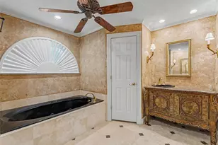 6626 Crescent Lake Dr, Lakeland, FL 33813 - Photo 20