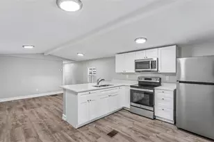 212 Kaylor Dr, Auburndale, FL 33823 - Photo 4