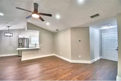 7504 Willow Wisp Drive E, Lakeland, FL 33810 - Photo 8