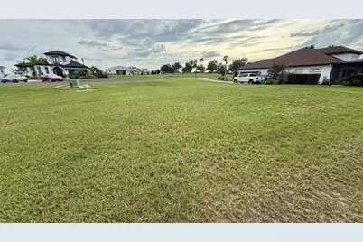 210 Spring Azure Drive, Lake Alfred, FL 33850 - Photo 4