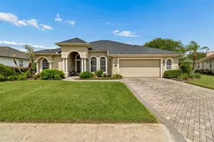 2349 Chesterfield Cir, Lakeland, FL 33813 - Photo 4