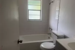 1004 W McLendon St, Plant City, FL 33563 - Photo 8