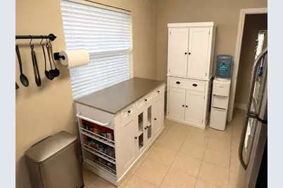 3142 Henderson Circle W, Lakeland, FL 33803 - Photo 8