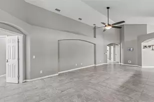 8435 Adele Rd, Lakeland, FL 33810 - Photo 10