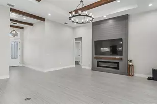 2729 Sunrise Landing Ln, Lakeland, FL 33812 - Photo 12