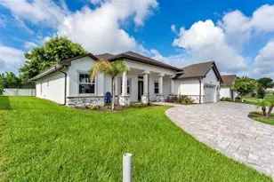 2729 Sunrise Landing Ln, Lakeland, FL 33812 - Photo 4