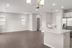 2820 San Marco Way E, Winter Haven, FL 33884 - Photo 6