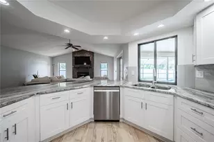 1749 Lady Bower's Trail, Lakeland, FL 33809 - Photo 8