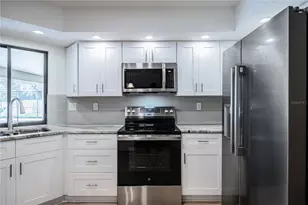 1749 Lady Bower's Trail, Lakeland, FL 33809 - Photo 10