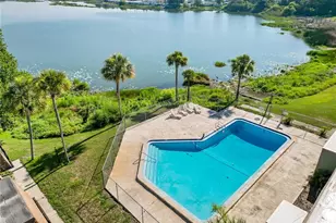 1836 N Crystal Lake Dr, Lakeland, FL 33801 - Photo 2