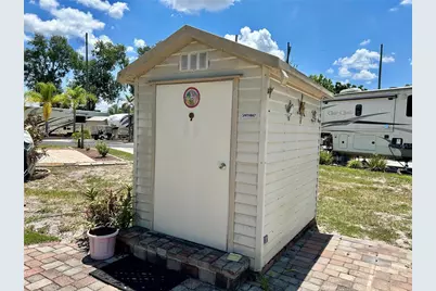 2928 Birdie Drive, Bowling Green, FL 33834 - Photo 6