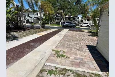 2928 Birdie Drive, Bowling Green, FL 33834 - Photo 4