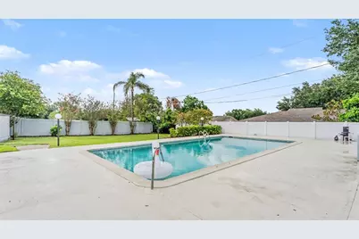526 Poppell Drive, Lakeland, FL 33813 - Photo 36