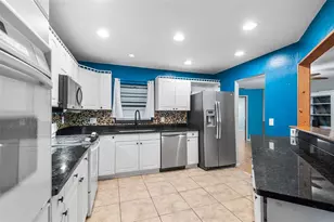 905 Van Dr, Auburndale, FL 33823 - Photo 6