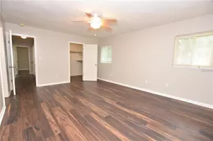 928 E Valencia St, Lakeland, FL 33805 - Photo 10