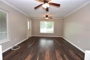 928 E Valencia St, Lakeland, FL 33805 - Photo 2