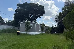 3035 Crystal Hills Dr, Lakeland, FL 33801 - Photo 8