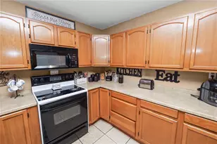 517 Tanglewood Dr, Auburndale, FL 33823 - Photo 8