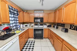 517 Tanglewood Dr, Auburndale, FL 33823 - Photo 10