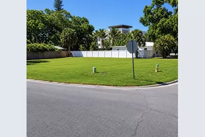 336 Lime Avenue, Sarasota, FL 34237 - Photo 1