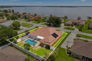 328 Hamilton Shores Dr NE, Winter Haven, FL 33881 - Photo 4