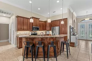 2873 Kinsley Dr, Lakeland, FL 33812 - Photo 6