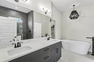 5367 Clubhouse Hills Ln, Lakeland, FL 33812 - Photo 20