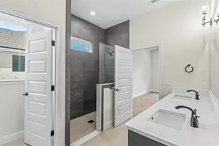 5367 Clubhouse Hills Ln, Lakeland, FL 33812 - Photo 22