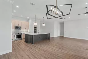 5367 Clubhouse Hills Ln, Lakeland, FL 33812 - Photo 6