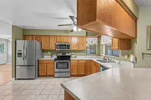 2208 Groveglen Cir, Lakeland, FL 33812 - Photo 14