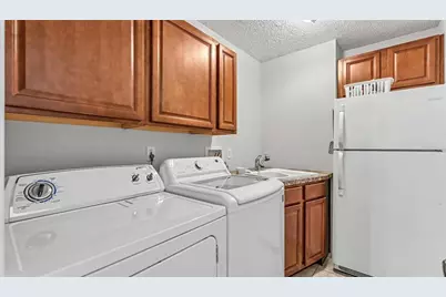 2208 Groveglen Circle, Lakeland, FL 33812 - Photo 16