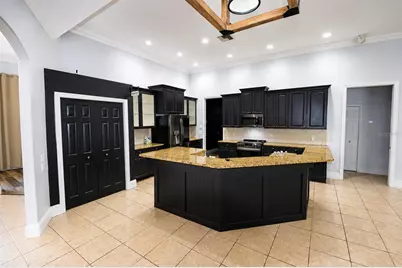 2325 Chesterfield Circle, Lakeland, FL 33813 - Photo 4