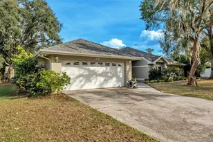6664 Chadron Ct, Lakeland, FL 33813 - Photo 2