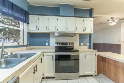 2510 Island Oaks E, Lakeland, FL 33805 - Photo 4
