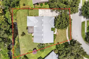 549 Peninsular Dr, Lakeland, FL 33813 - Photo 2