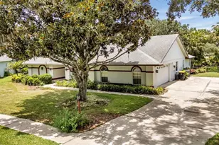 549 Peninsular Dr, Lakeland, FL 33813 - Photo 1