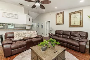 6507 Fox Tree Ln, Lakeland, FL 33813 - Photo 4