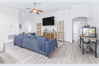 2037 Charleston Lane, Bartow, FL 33830 - Photo 6