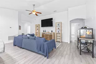 2037 Charleston Ln, Bartow, FL 33830 - Photo 6