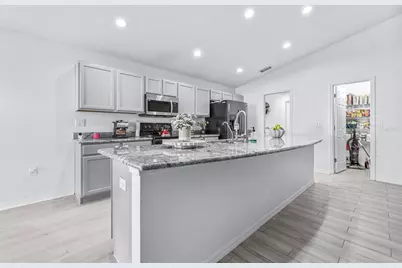 2037 Charleston Lane, Bartow, FL 33830 - Photo 12