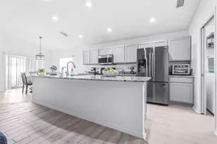 2037 Charleston Ln, Bartow, FL 33830 - Photo 10