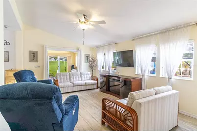 511 Par Pines Boulevard, Davenport, FL 33837 - Photo 4
