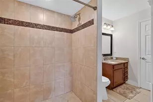 706 S Oakwood Ave, Brandon, FL 33511 - Photo 30